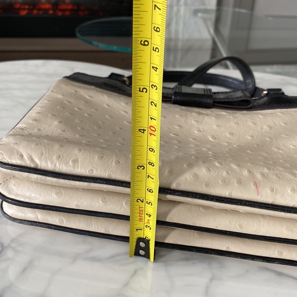 Kate Spade Purse - Picture 7 of 9